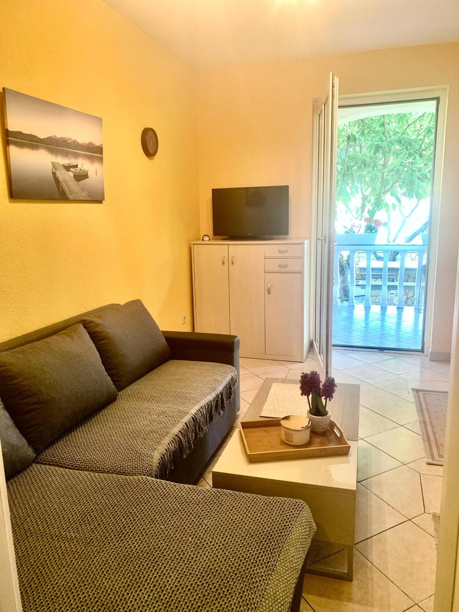 Casa Mare Rtina Garten Zwei Baeder Eg Bagian luar foto
